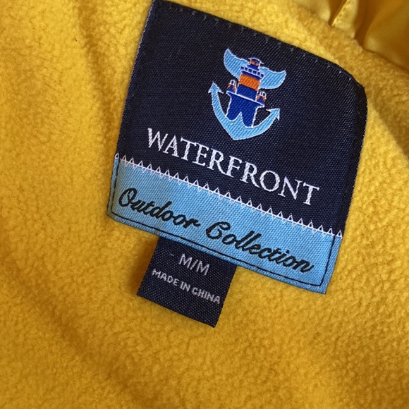 Waterfront coat , size M , like new condition , waterproof - Picture 3 of 4